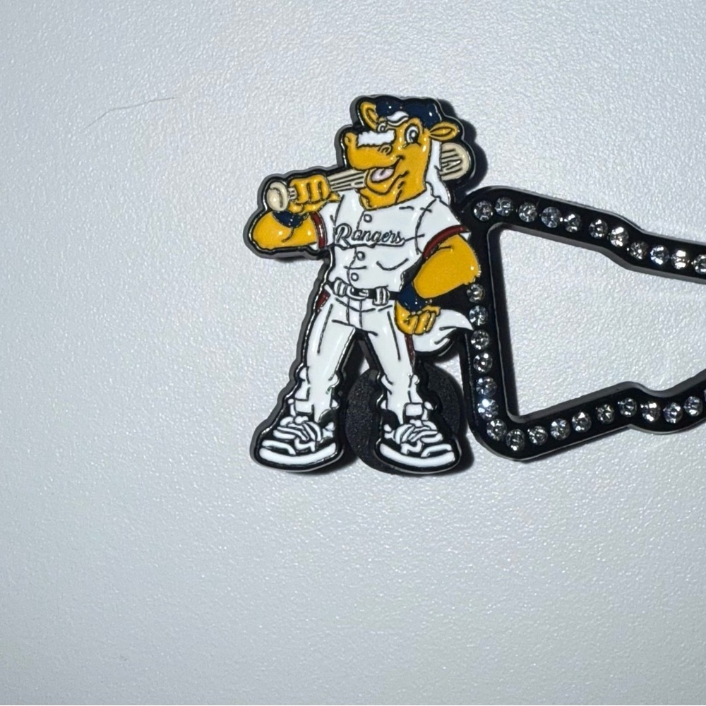 Rangers Mascot Hat Clip - Black and White